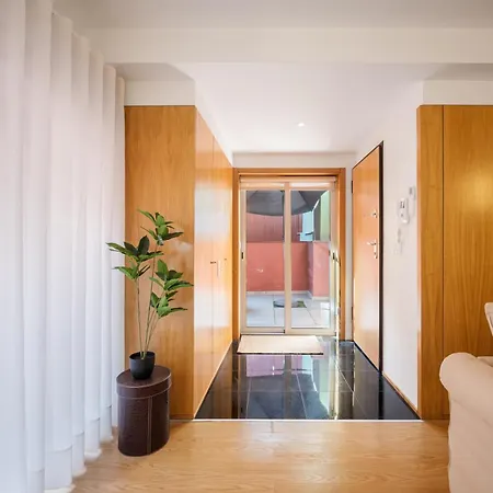 Appartamento Modern 2-bedroom In The Historic Center *