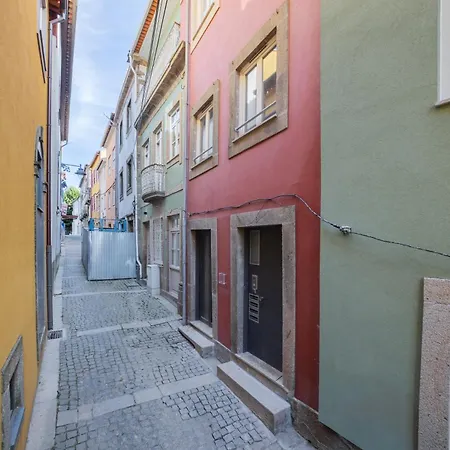 Modern 2-bedroom In The Historic Center Appartamento